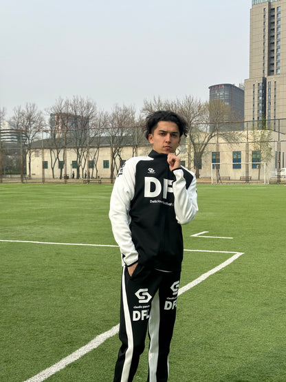f0635177ee4df27d4a121b7fed68f81.jpg